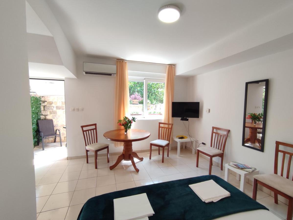 Studio Apartman Radimir Котор Екстериор снимка