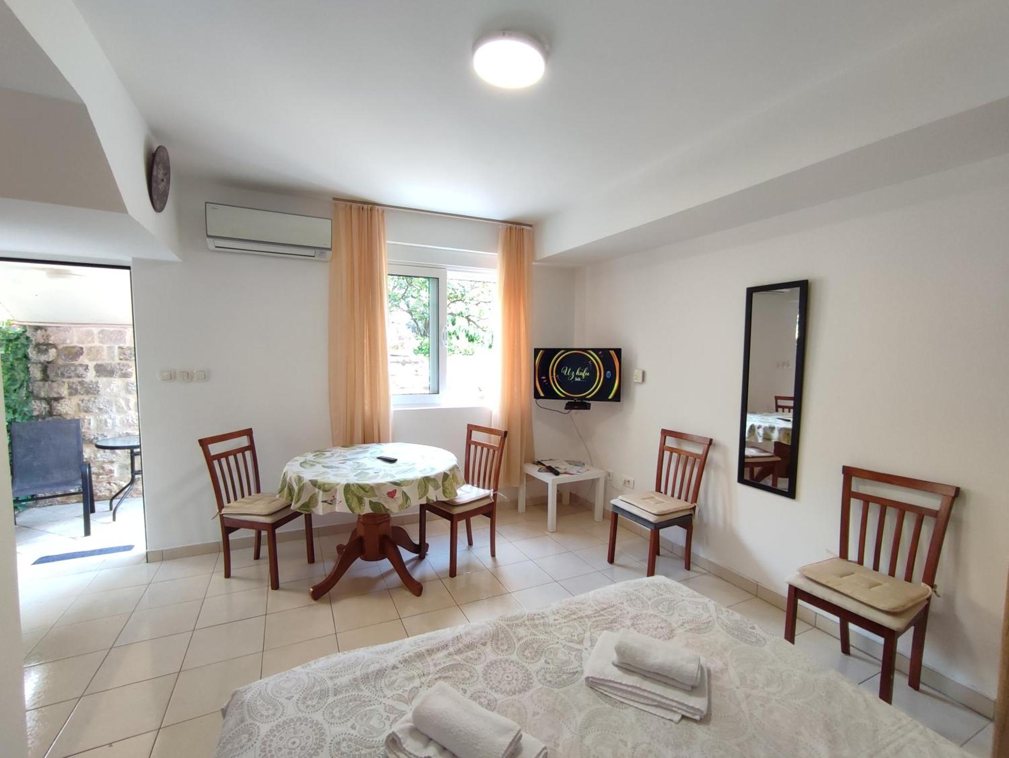Studio Apartman Radimir Котор Екстериор снимка